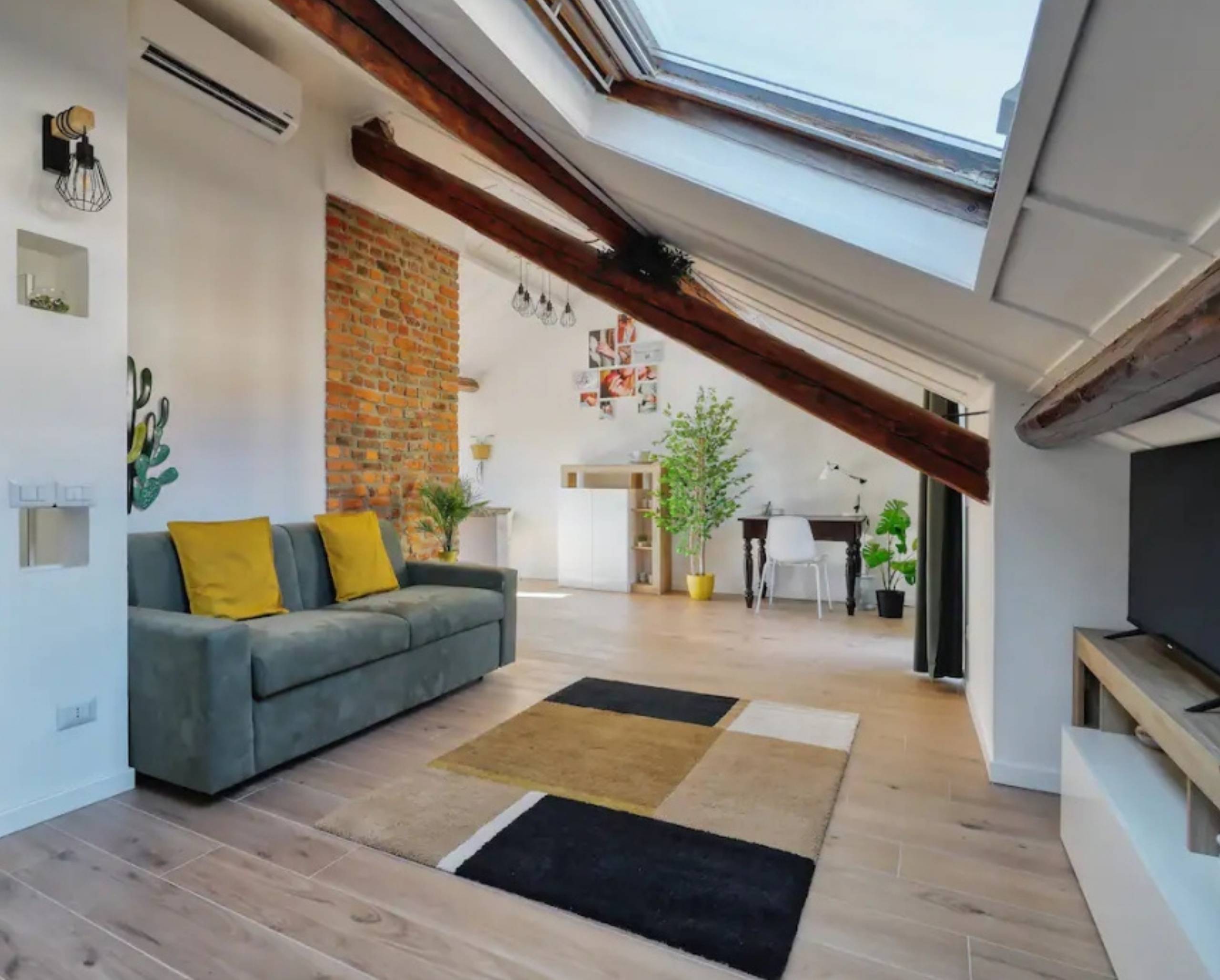 VIA FRANCESCO ALBANI 43 (2)